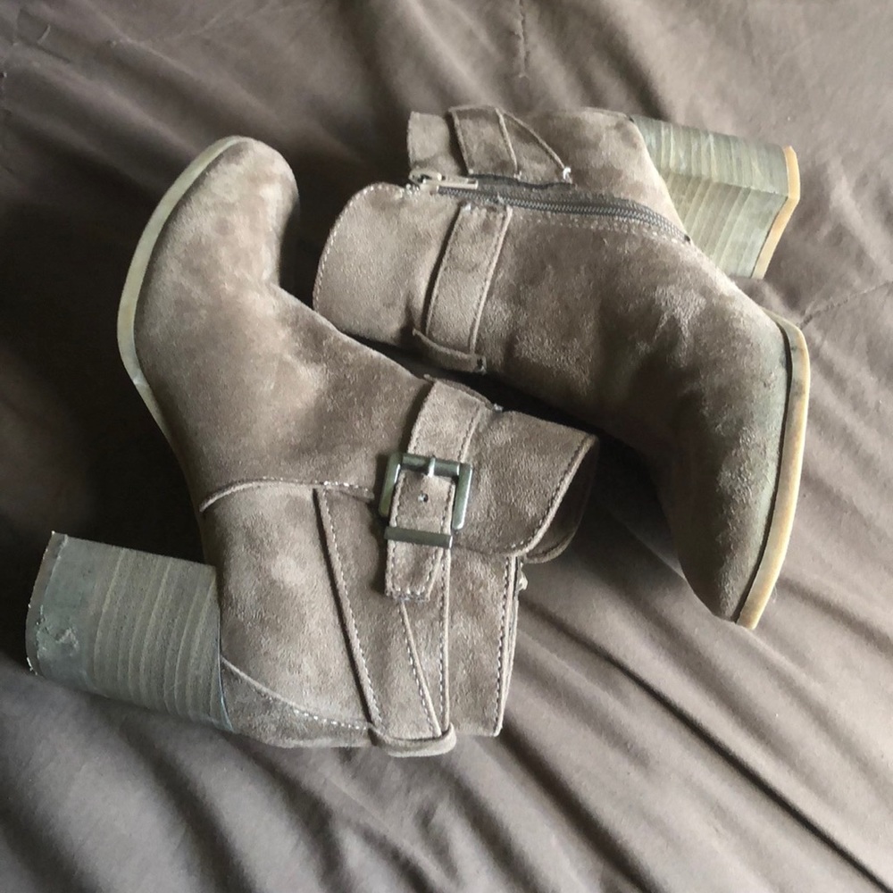 Ankle boots